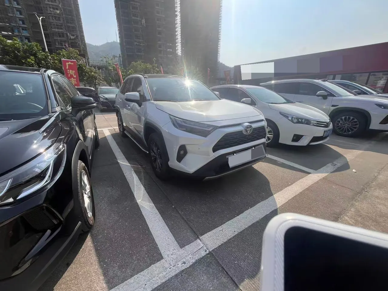 Toyota 2024 RAV4 Rongbo 2.0 Stepless Two-Drive Fashion Plus Edition Automatic Gear 5