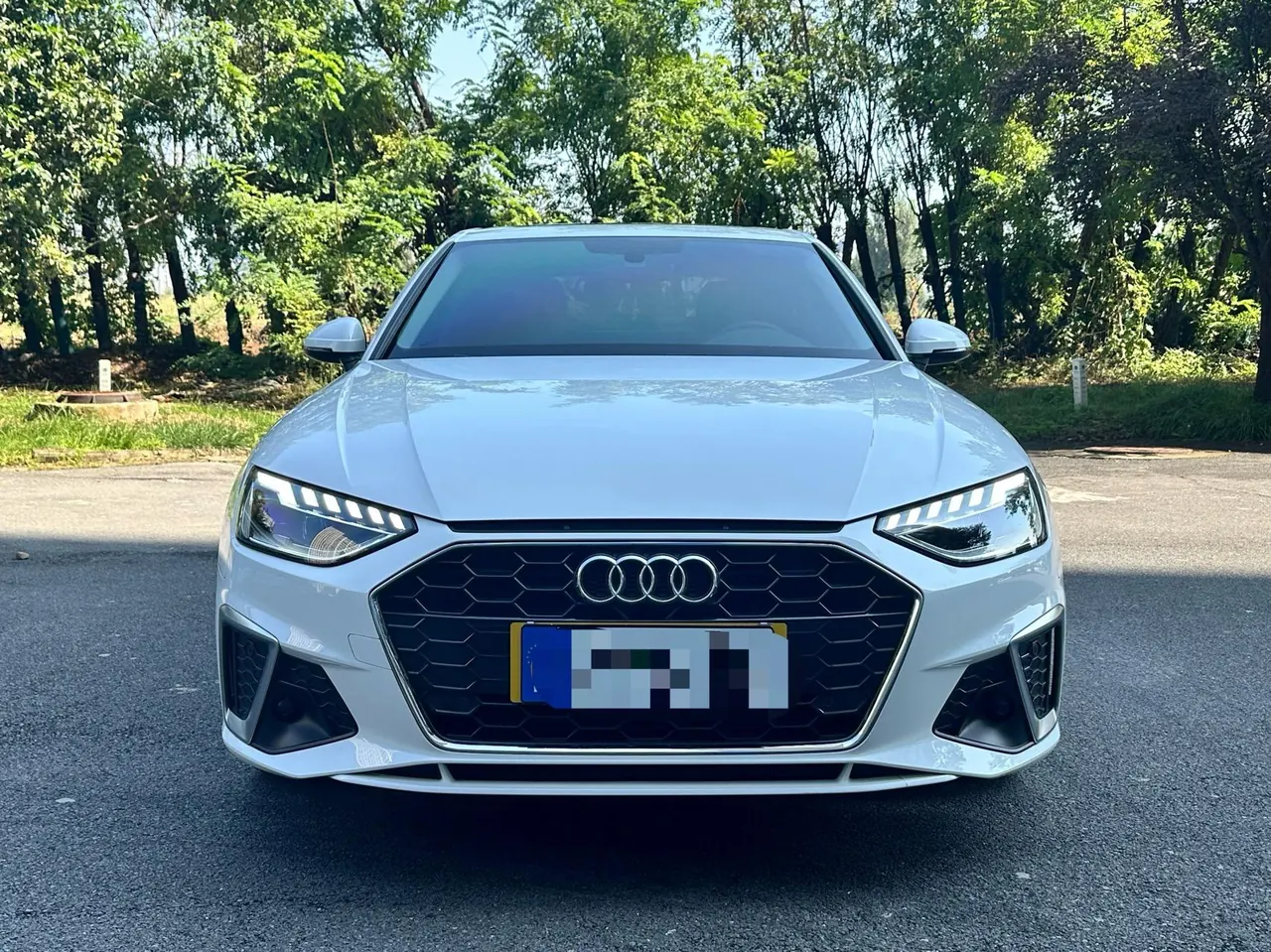 Audi 2020 A4L 2.0TFSI 40TFSI Fashion Dynamic Automatic 2