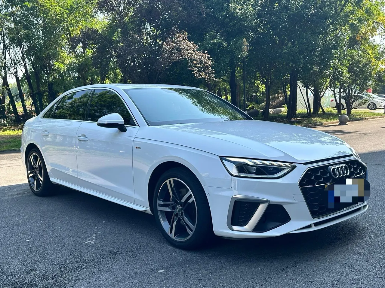 Audi 2020 A4L 2.0TFSI 40TFSI Fashion Dynamic Automatic 3