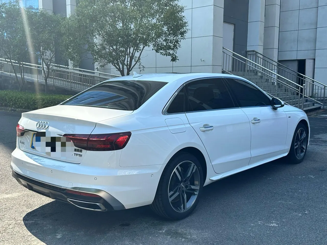 Audi 2020 A4L 2.0TFSI 40TFSI Fashion Dynamic Automatic 8