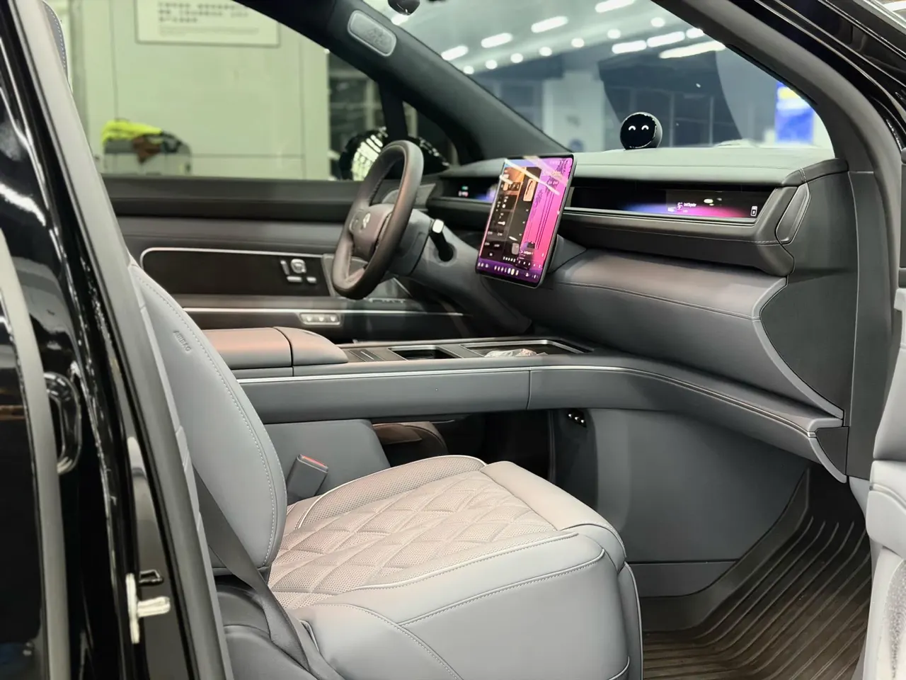 NIO 2026 ES8 6-seat executive deluxe automatic gear 9