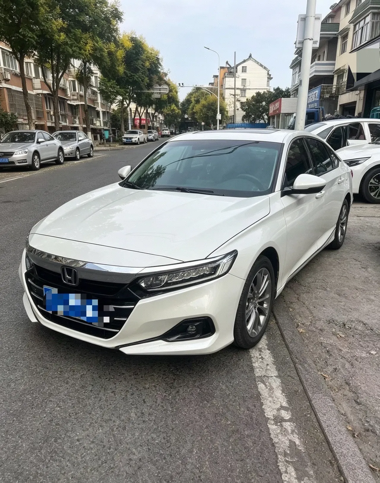 Open image lightbox: Honda 2022 10th Generation Accord 1.5T Stepless 260TURBO Deluxe Automatic Gear