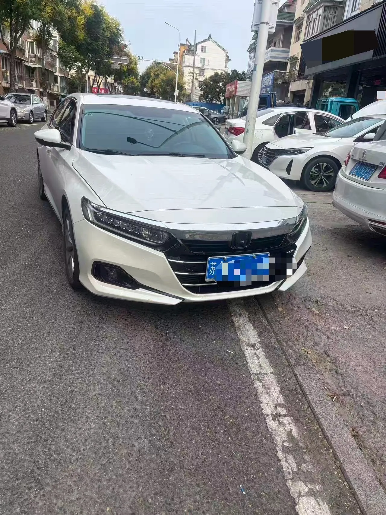 Honda 2022 10th Generation Accord 1.5T Stepless 260TURBO Deluxe Automatic Gear 5