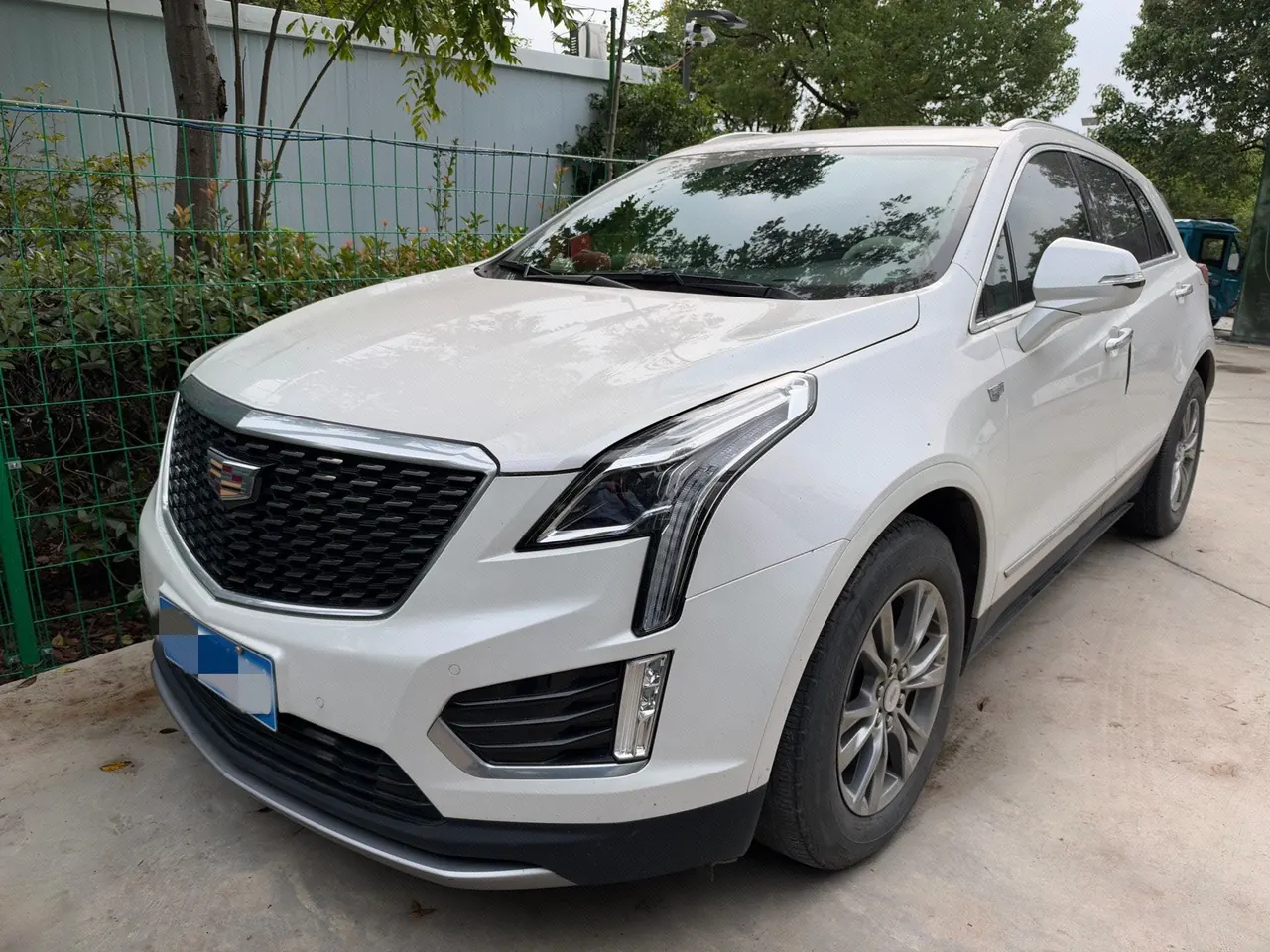 Open image lightbox: Cadillac 2020 XT5 2.0T 28T 4-wheel drive luxury automatic gear
