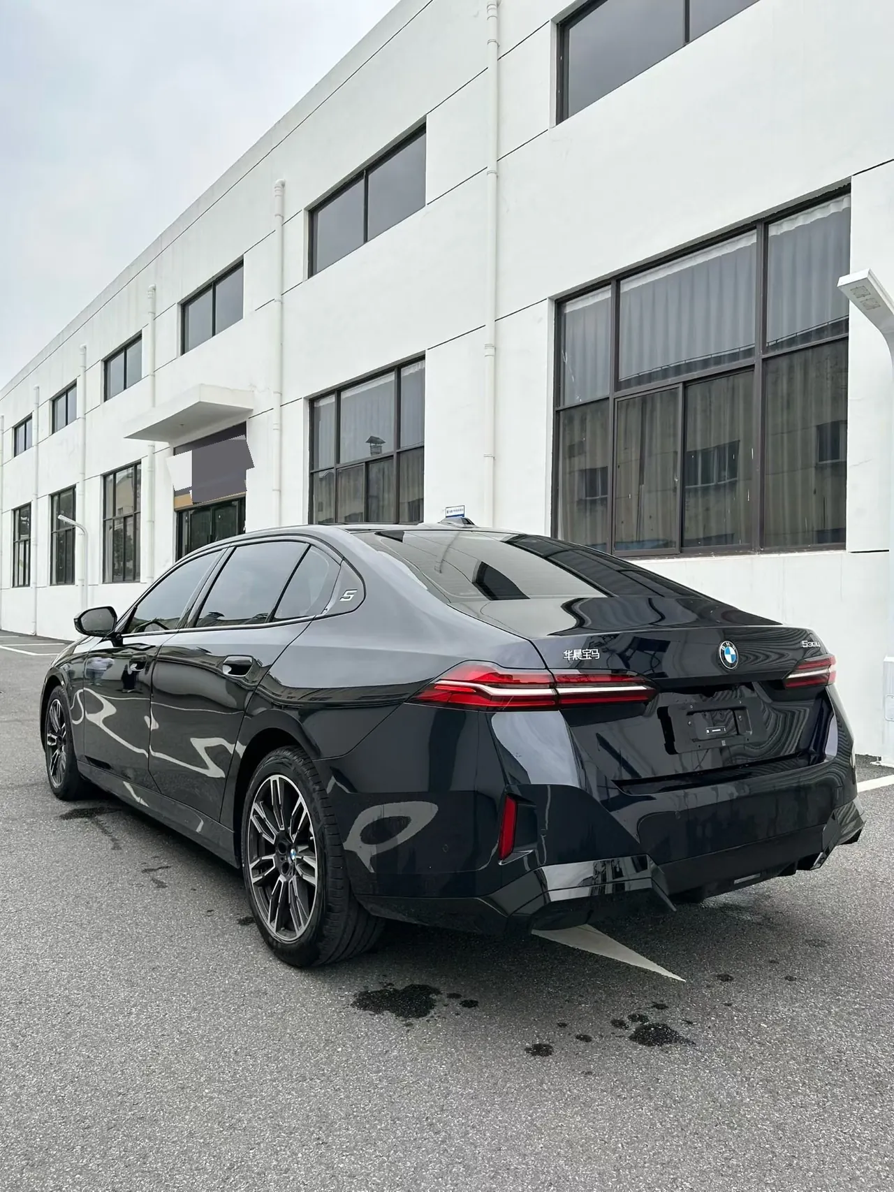 BMW 5 Series 2026 model 530Li 48V 2.0T Leading Edition M Sport Package Automatic 7