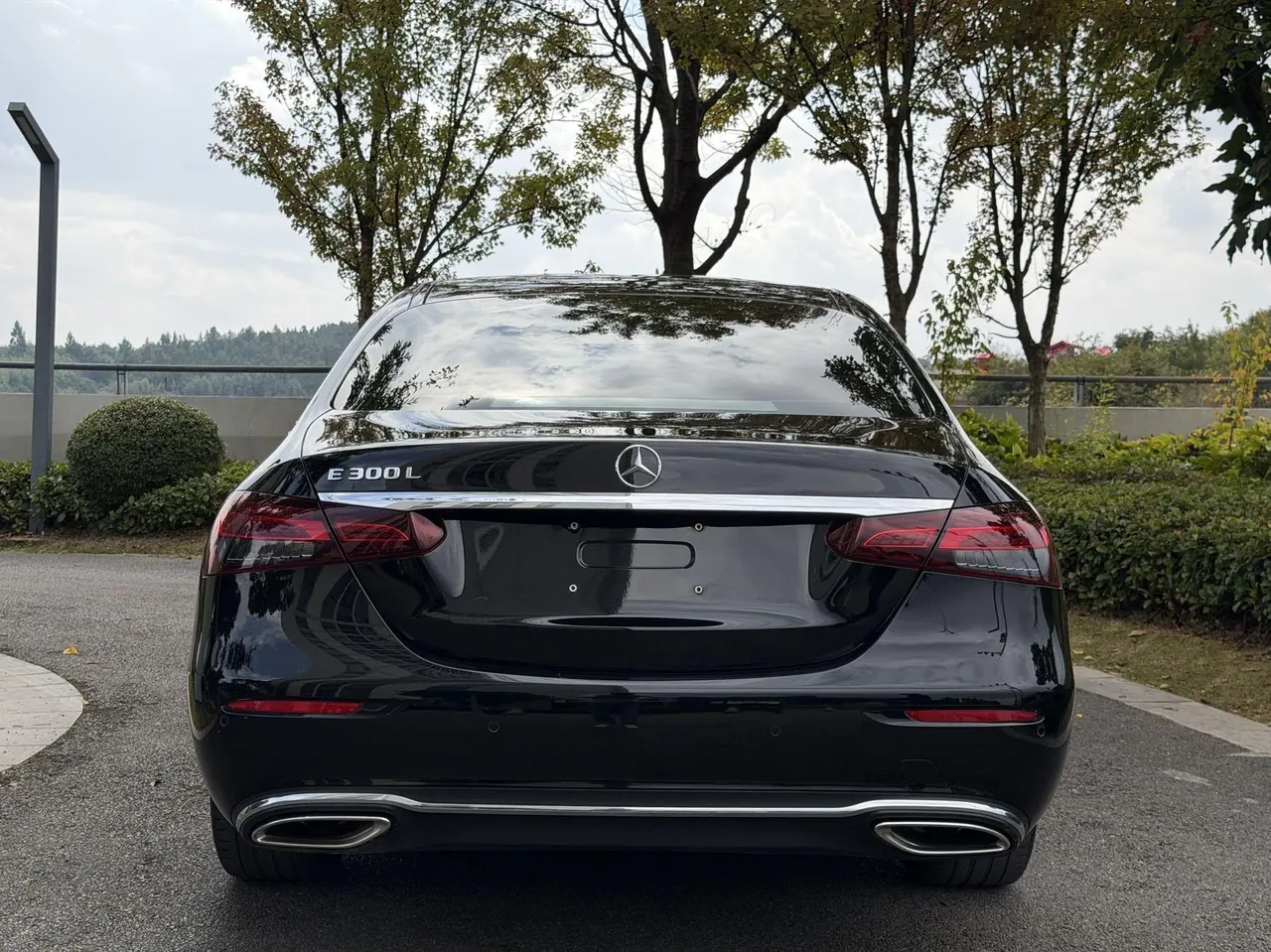Mercedes Benz E Class 2022 E 300 L 2.0T Luxury (Change 2) Automatic Gear 9