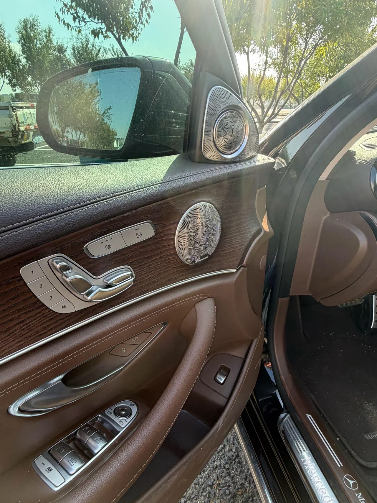 Mercedes Benz E Class 2022 E 300 L 2.0T Luxury (Change 2) Automatic Gear 4