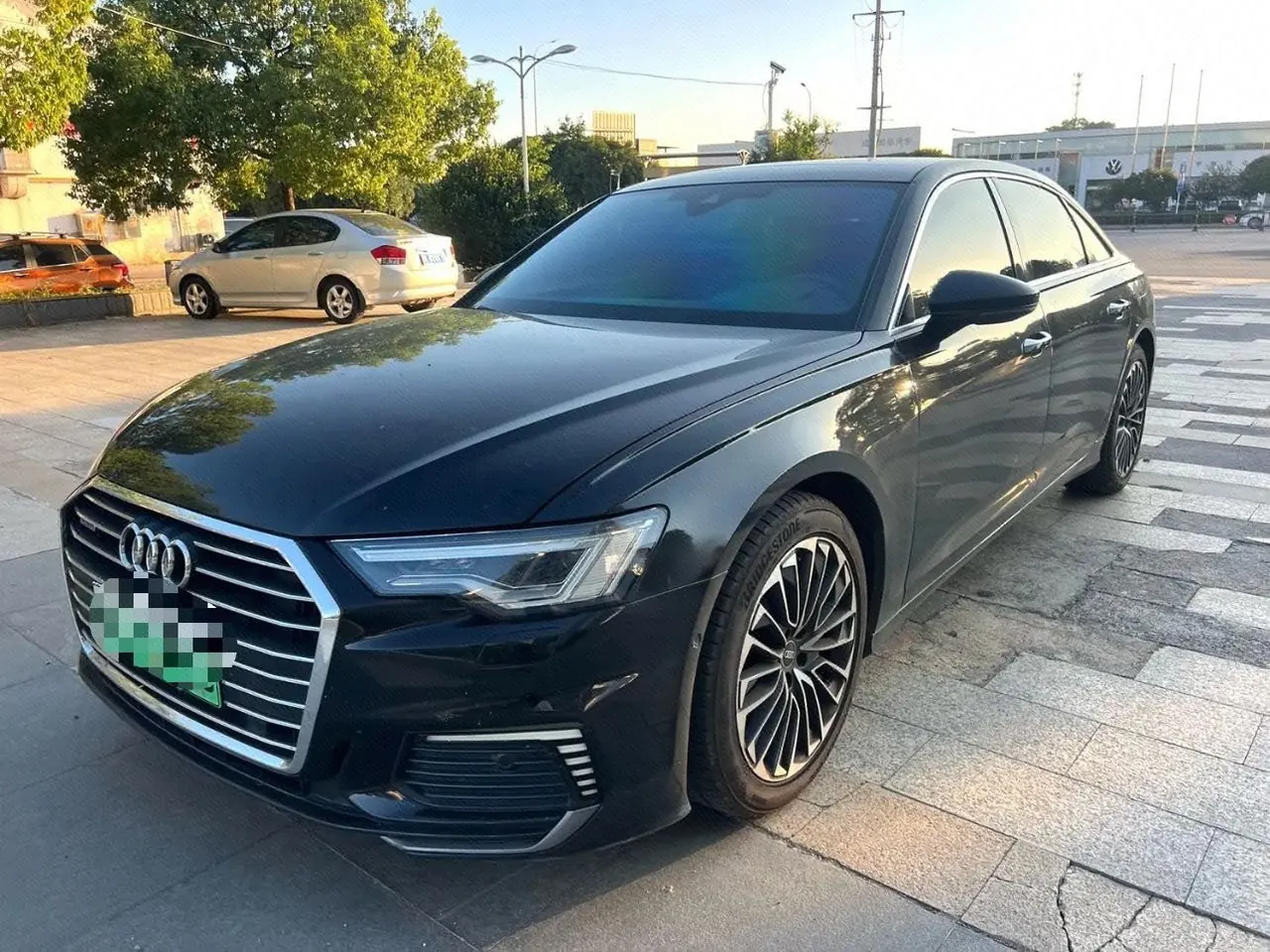 打开图片灯箱:Audi A6L New Energy 2020 A6L e-tron 2.0TFSI 55TFSI e Quattro Automatic