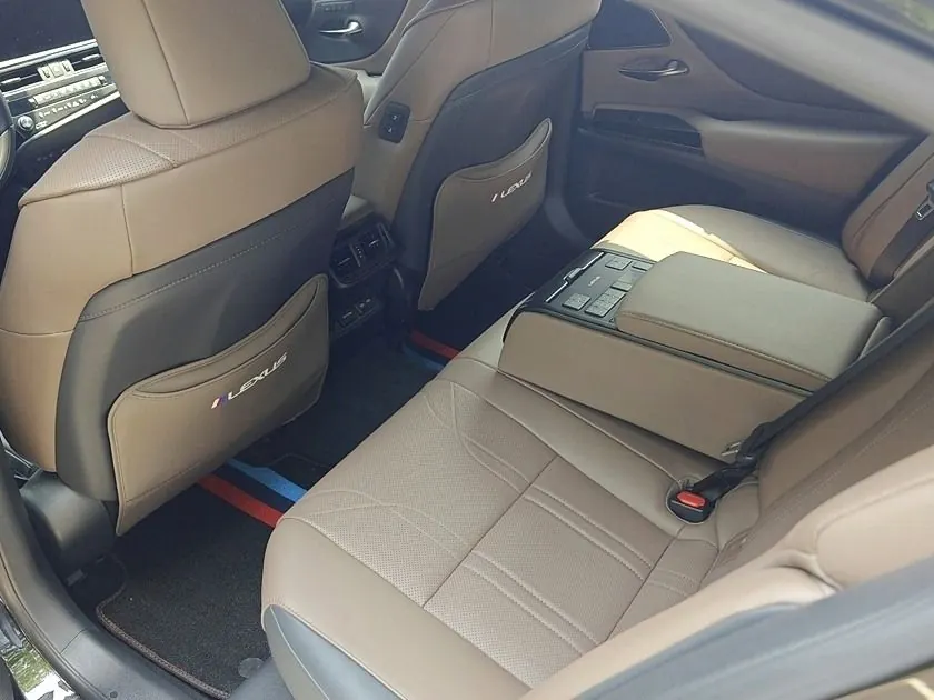 Lexus ES (Imported) 2022 ES300h 2.5 Stepless Administrative Edition Automatic Gear 9