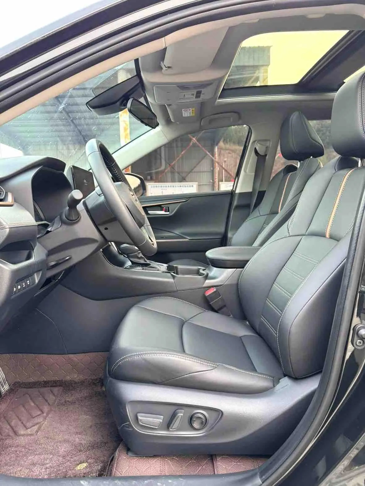 Toyota 2024 Willanda 2.0 Stepless Two-Drive Luxury PLUS Edition Automatic Gear 10