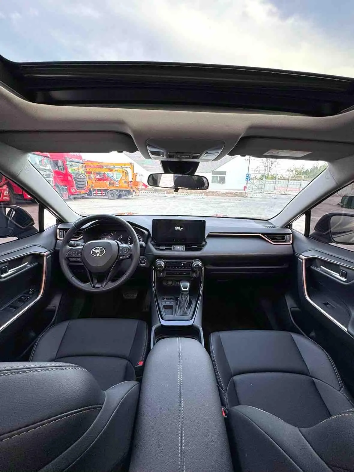 Toyota 2024 Willanda 2.0 Stepless Two-Drive Luxury PLUS Edition Automatic Gear 17