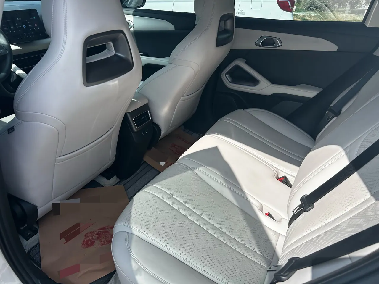 BYD 2025 Yuan UP 301KM Pilot Automatic Gear 5