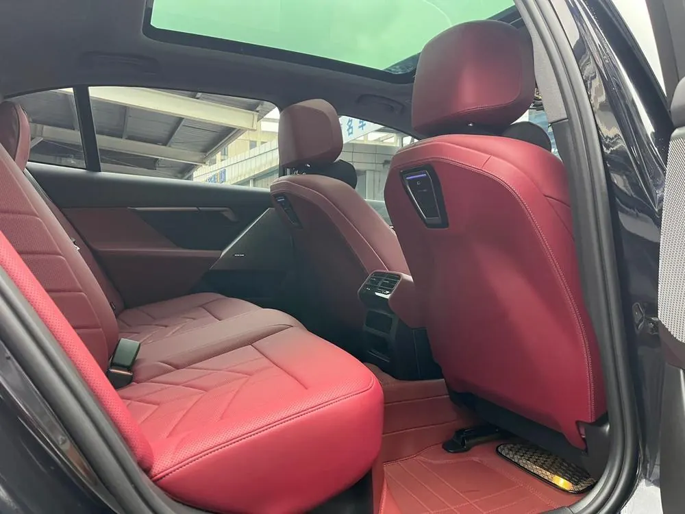 BMW 5 Series 2025 530Li 48V 2.0T Leading M Sports Suit Automatic Gear 6