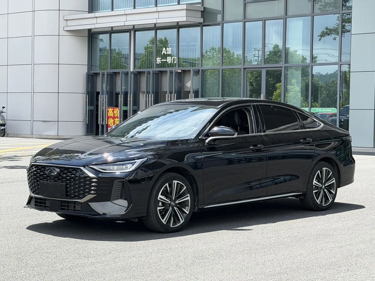 Chery 2025 Erez 8 Pro 1.6T Comfortable Automatic Gear - View 1
