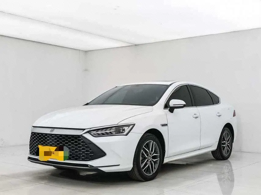Open image lightbox: BYD 2023 Qin PLUS DM-i 1.5 stepless champion version leading 120KM automatic gear