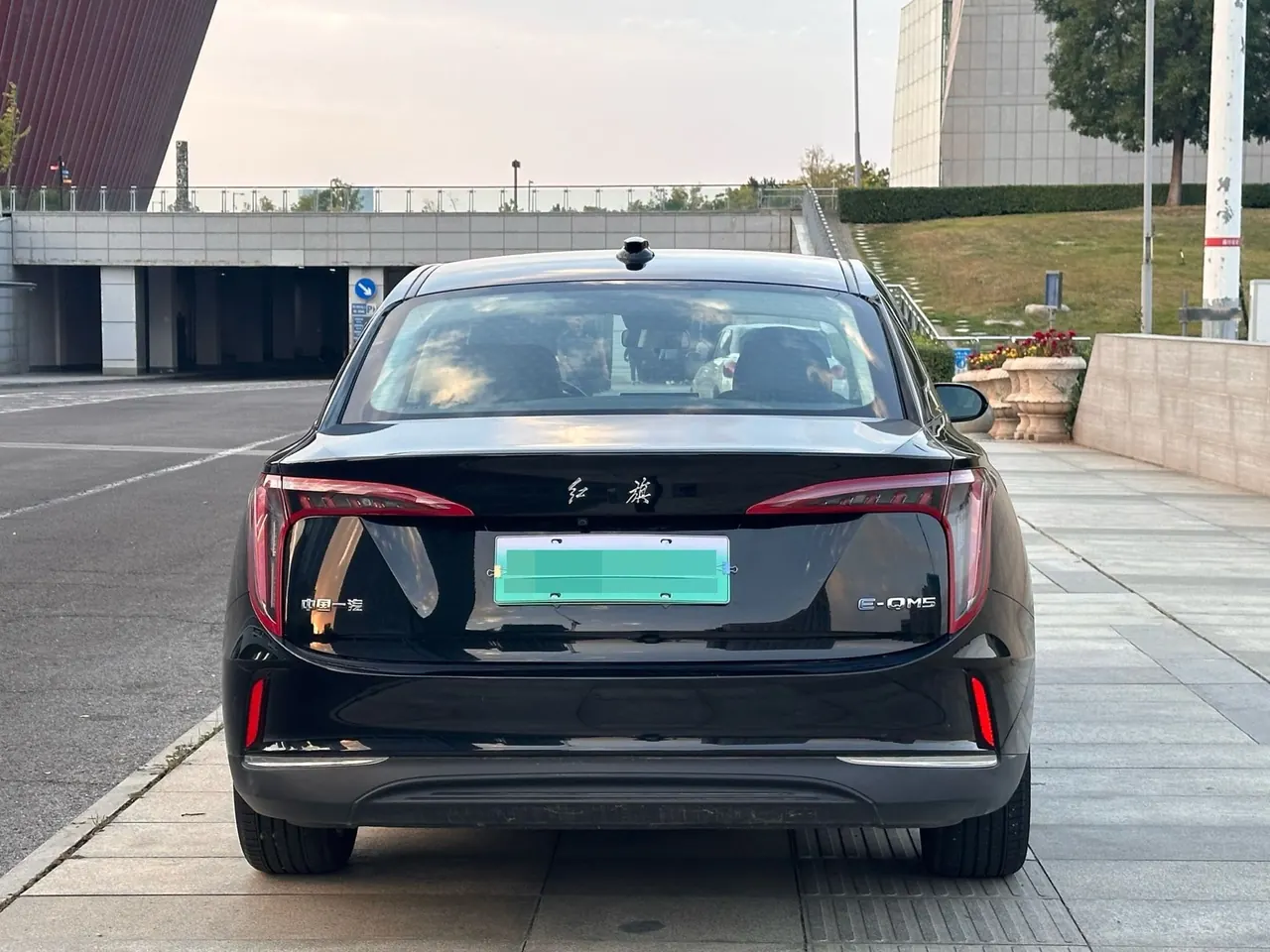 HongQi 2023 E-QM5 Basic Travel Edition (Modified) Automatic Gear 11