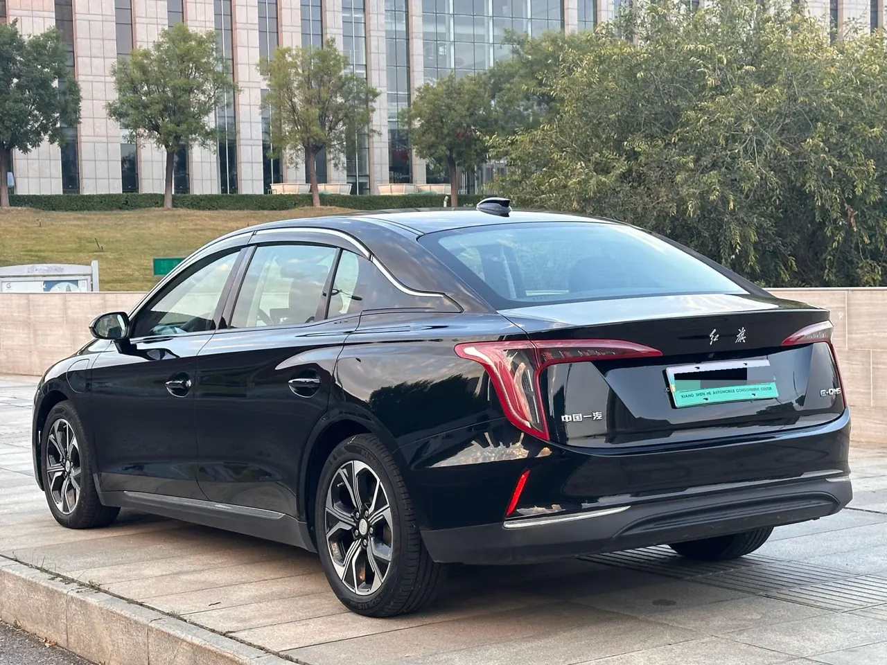HongQi 2023 E-QM5 Basic Travel Edition (Modified) Automatic Gear 13