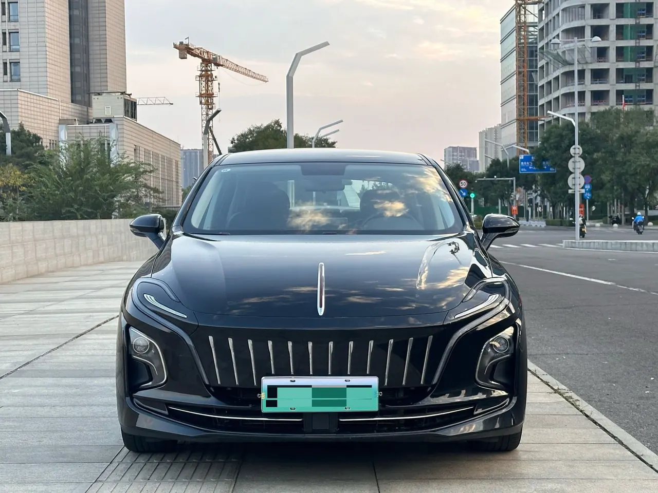 HongQi 2023 E-QM5 Basic Travel Edition (Modified) Automatic Gear 3