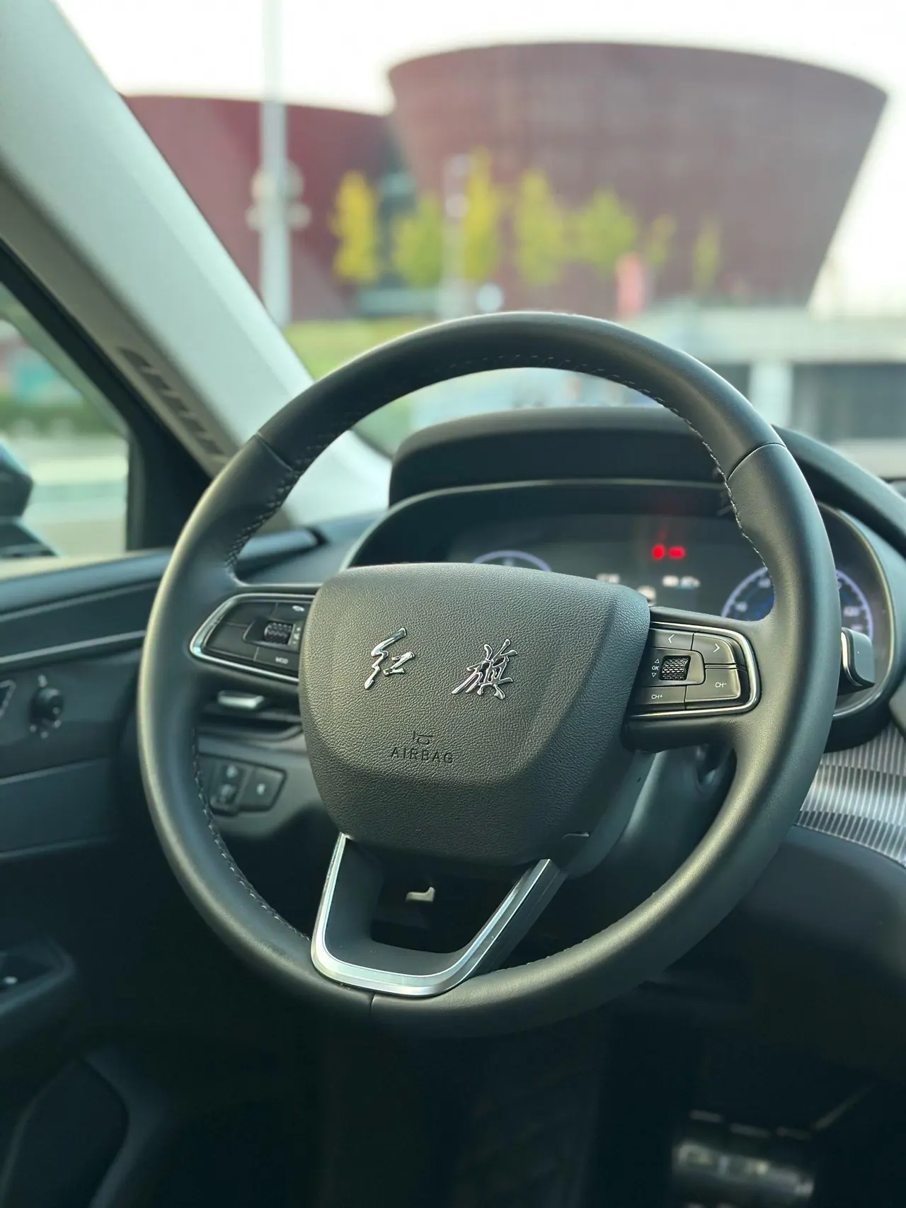 HongQi 2023 E-QM5 Basic Travel Edition (Modified) Automatic Gear 8