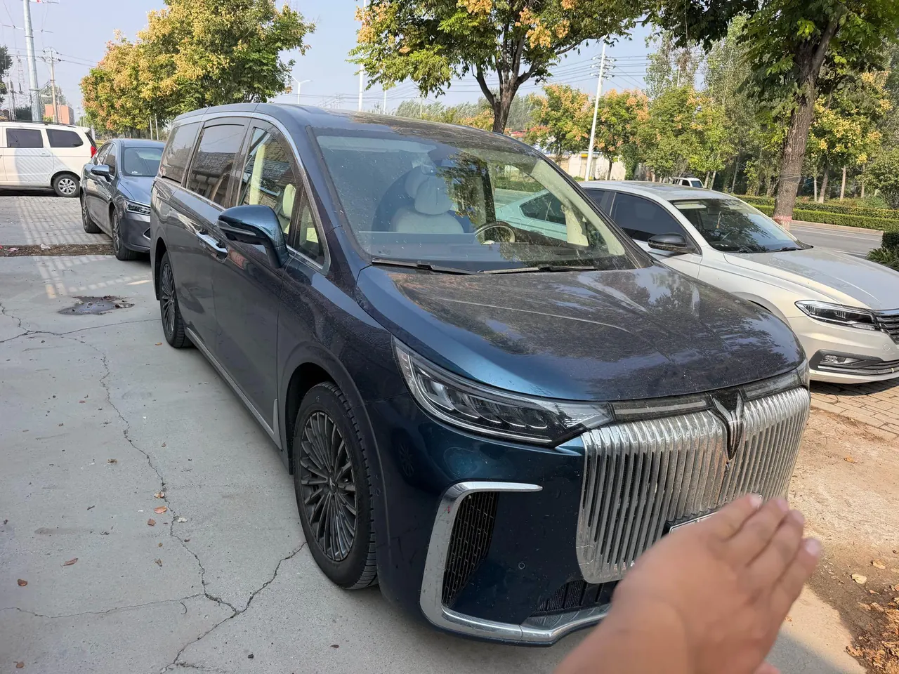 Voyah 2025 dreamers PHEV 1.5T four-wheel drive distinguished Kunpeng version automatic gear 2