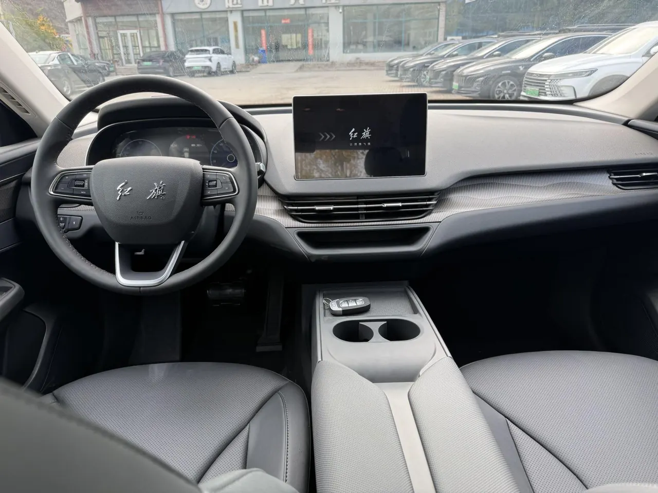 HongQi 2025 E-QM 5 610km PLUS automatic transmission 7