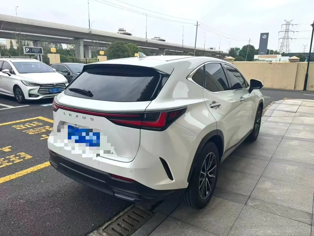 Lexus NX (Imported) 2023 NX260 2.5 Chuangyou Special Edition Automatic Gear 9