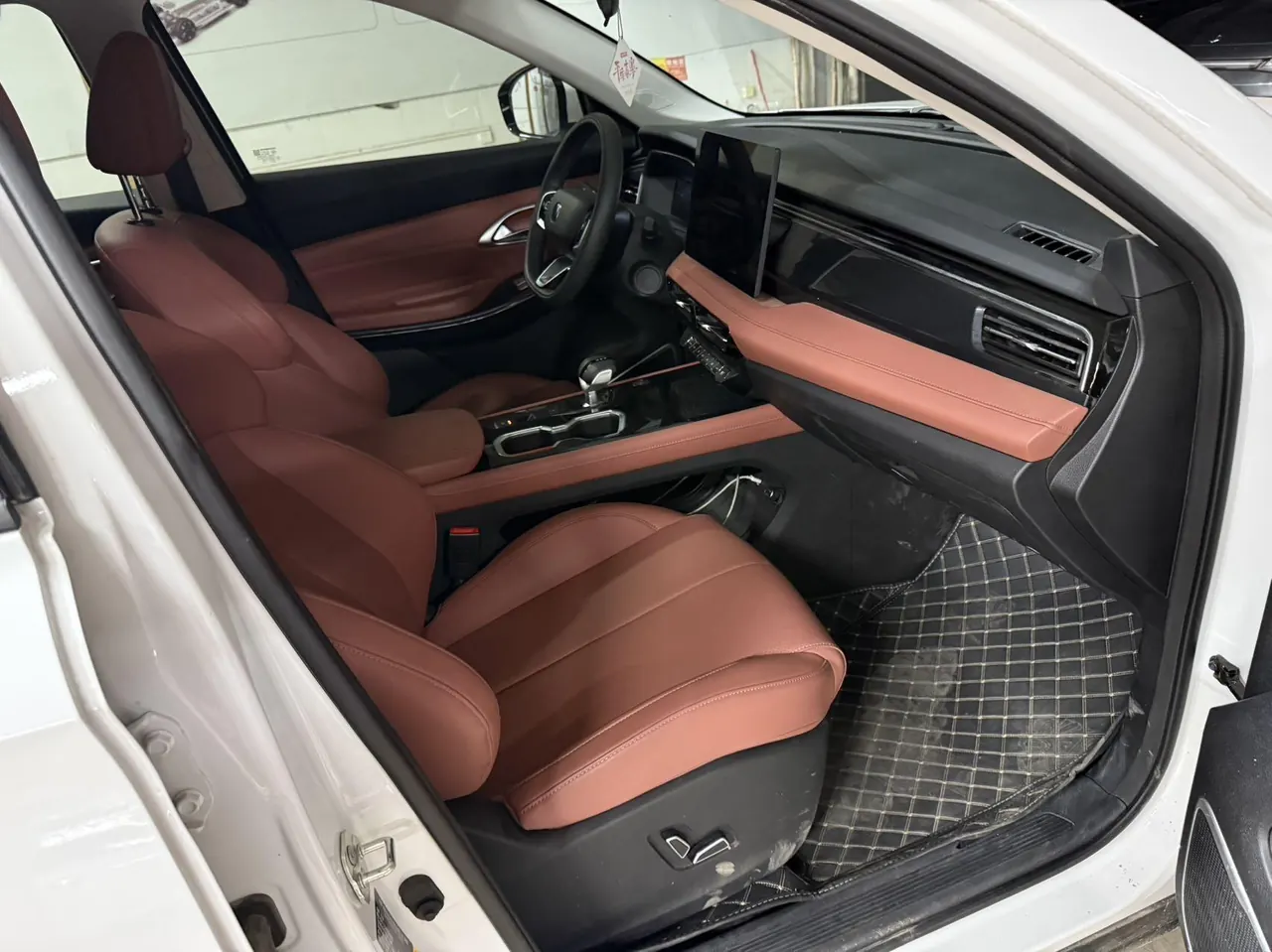 ChangAn 2026 CS75 PRO 1.5T exclusive 7-seat automatic gear 4