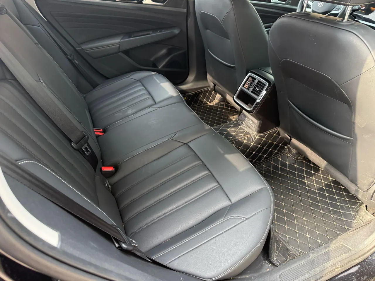 Volkswagen 2024 Passat 1.4TSI 280TSI Elite Edition Automatic 3