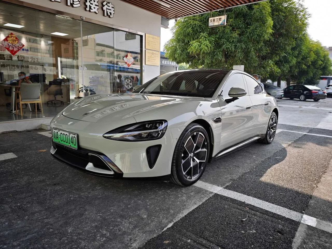 Открыть галерею: MI 2024 SU 7 700km Rear Drive Long Endurance Smart Driving Edition Automatic Gear