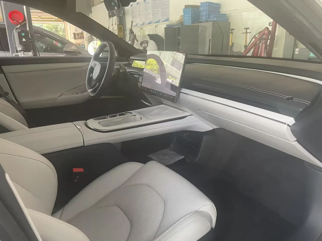 MI 2024 SU 7 700km Rear Drive Long Endurance Smart Driving Edition Automatic Gear 3