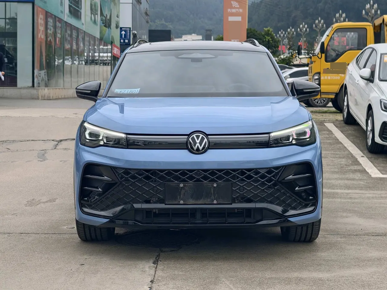 Volkswagen 2026 Tiguan L PRO 2.0TSI 380TSI Four-wheel Drive R-Line Smart Edition Automatic Gear 2