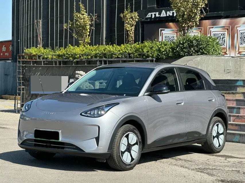 Открыть галерею: Geely 2025 Star Wish 310km Youth Edition Automatic Gear