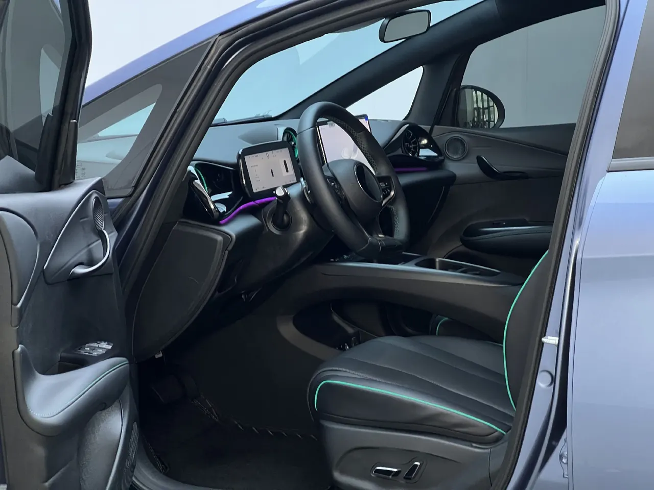 BYD 2025 Dolphin Smart Driving 410km Fashion Automatic Gear 4