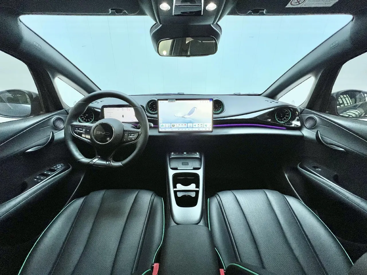 BYD 2025 Dolphin Smart Driving 410km Fashion Automatic Gear 5