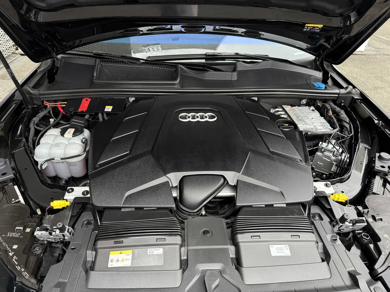 Audi Q7 (Imported) 2023 Q7 48V 3.0TFSI 55TFSI Quattro S line Sports Automatic 16