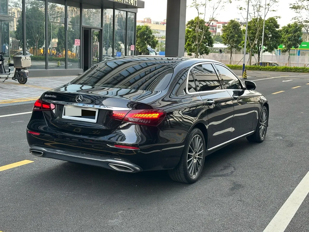 Mercedes Benz E-Class 2023 E 260 L 2.0T (Modified) Automatic Gear 9