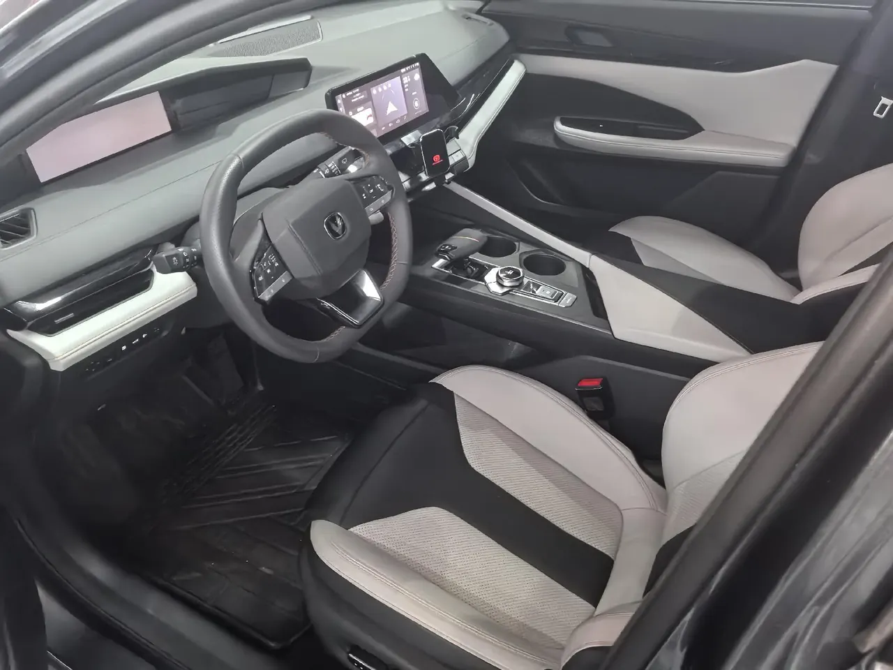 ChangAn 2024 UNI-V Zhidian iDD 1.5 Stepless Blue Whale 136km Zhiku Automatic Gear 2