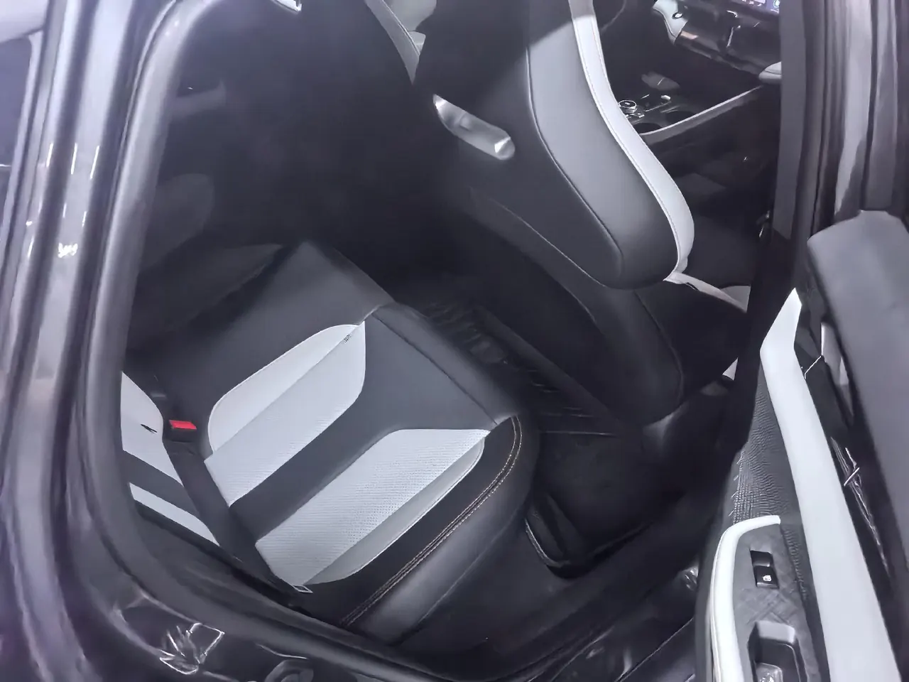 ChangAn 2024 UNI-V Zhidian iDD 1.5 Stepless Blue Whale 136km Zhiku Automatic Gear 5
