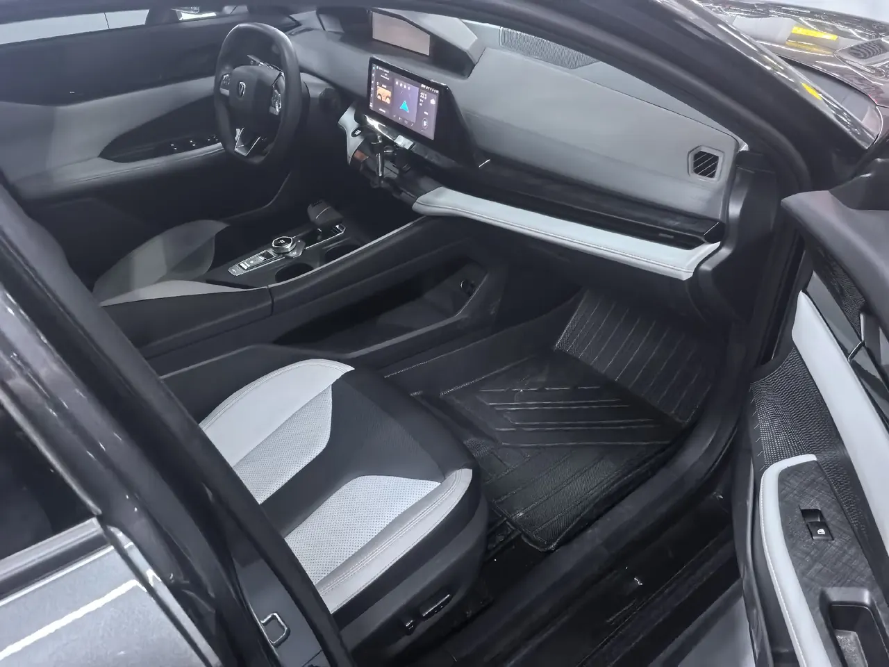 ChangAn 2024 UNI-V Zhidian iDD 1.5 Stepless Blue Whale 136km Zhiku Automatic Gear 6