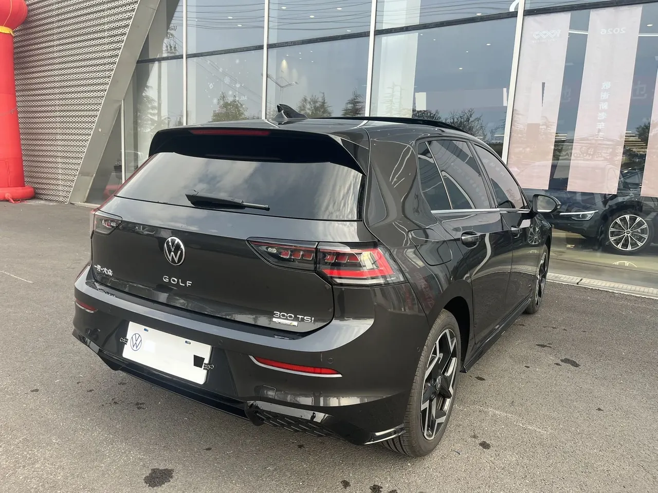 Volkswagen 2025 Golf 8 R-Line 1.5TSI 300TSI (Modified) Automatic Gear 4