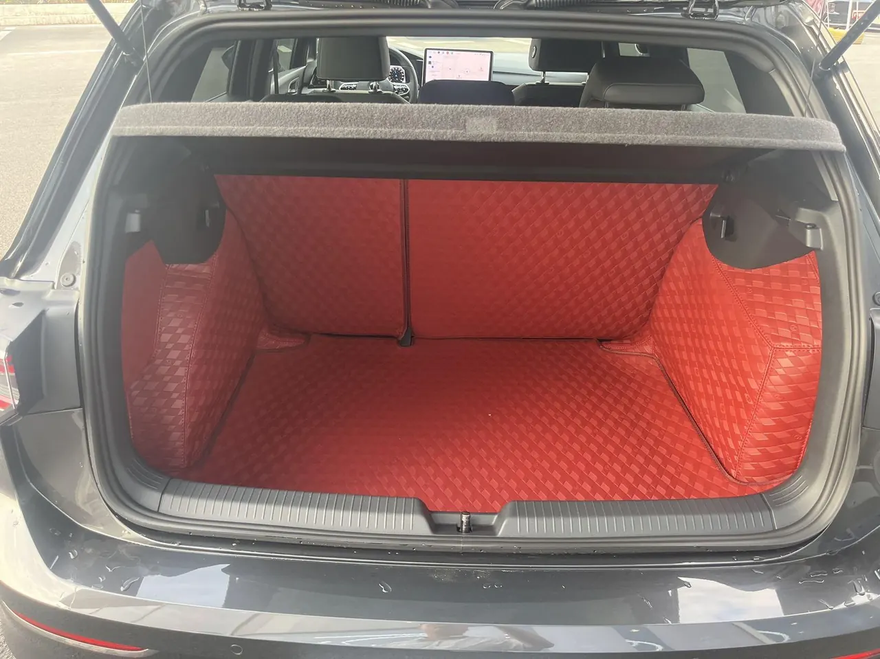 Volkswagen 2025 Golf 8 R-Line 1.5TSI 300TSI (Modified) Automatic Gear 8