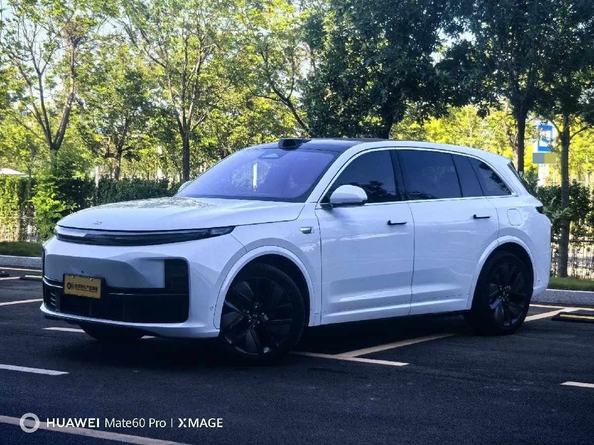 Li 2024 L7 Ultra Automatic - View 1