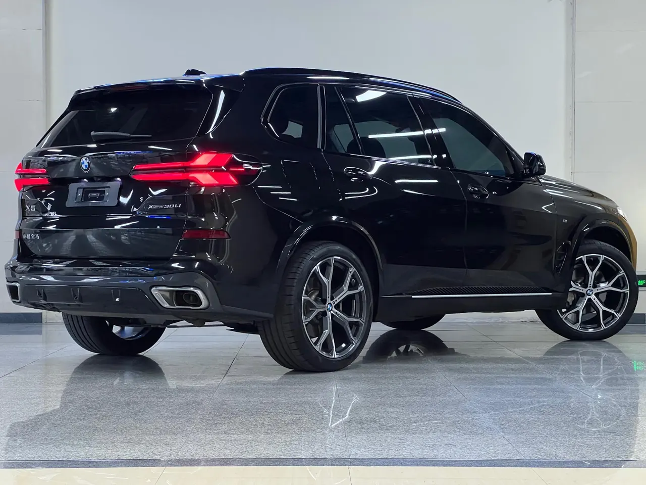 BMW 2023 X5 xDrive30Li 48V 2.0T exclusive m sports obsidian night suit automatic gear 6