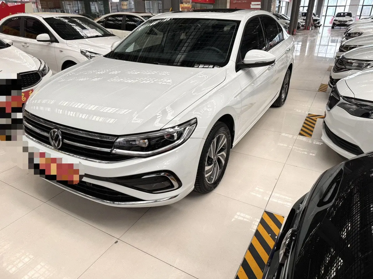 Open image lightbox: Volkswagen 2023 Bora 1.2TSI 200TSI Smart Edition Automatic Gear