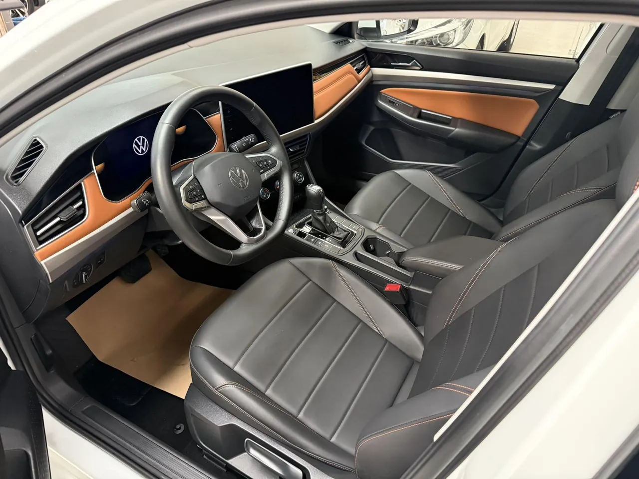 Volkswagen 2023 Bora 1.2TSI 200TSI Smart Edition Automatic Gear 4