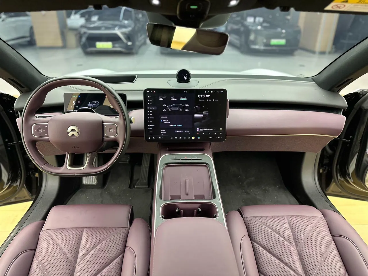 NIO 2025 ET5 75kWh automatic transmission 5
