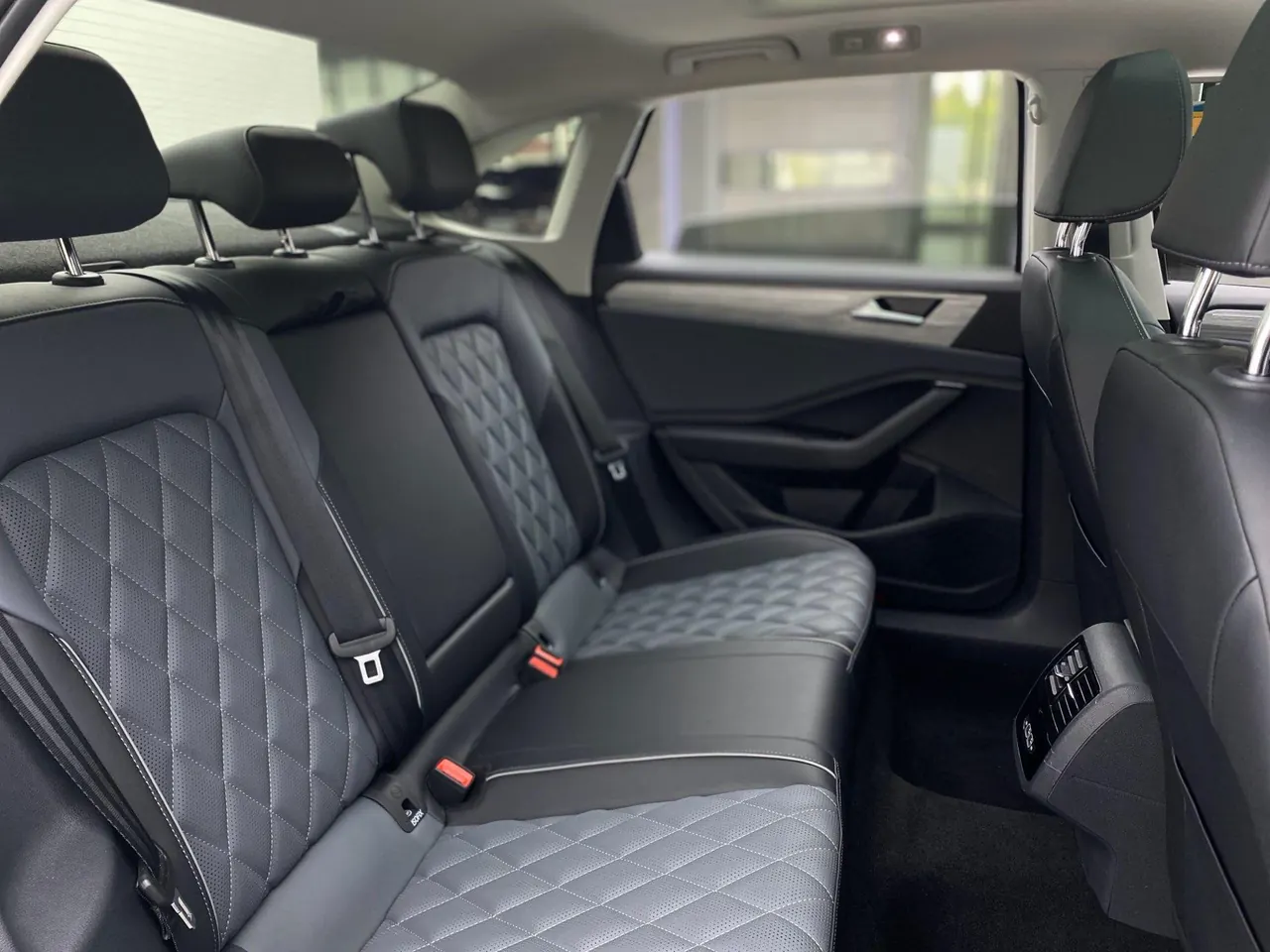 Volkswagen 2023 Sagitar 1.5TSI 300TSI Exceed Edition Automatic 9