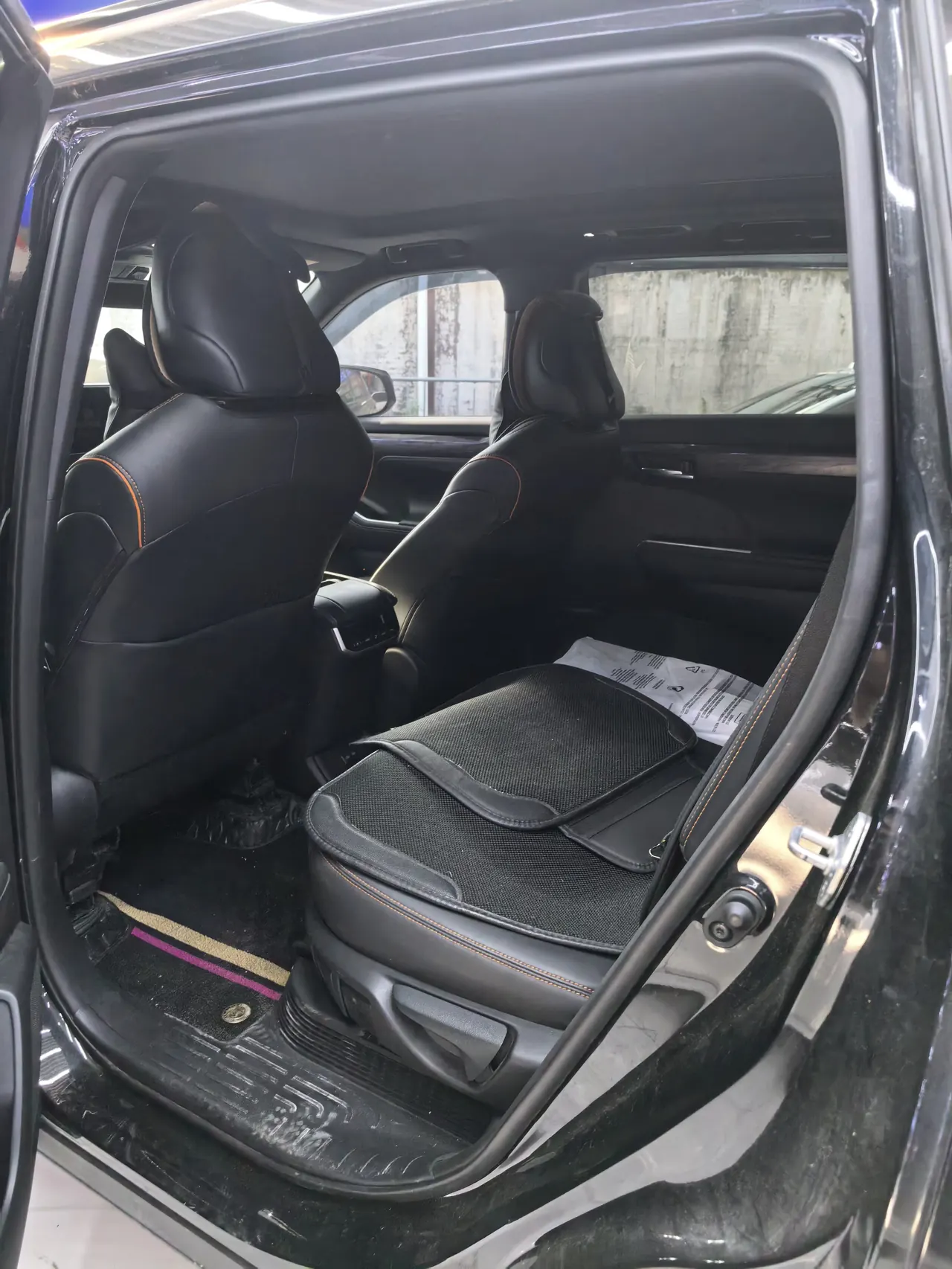 Toyota 2024 Crown Land Release HEV 2.5 Stepless Four-wheel Drive Premium Edition Automatic Gear 4