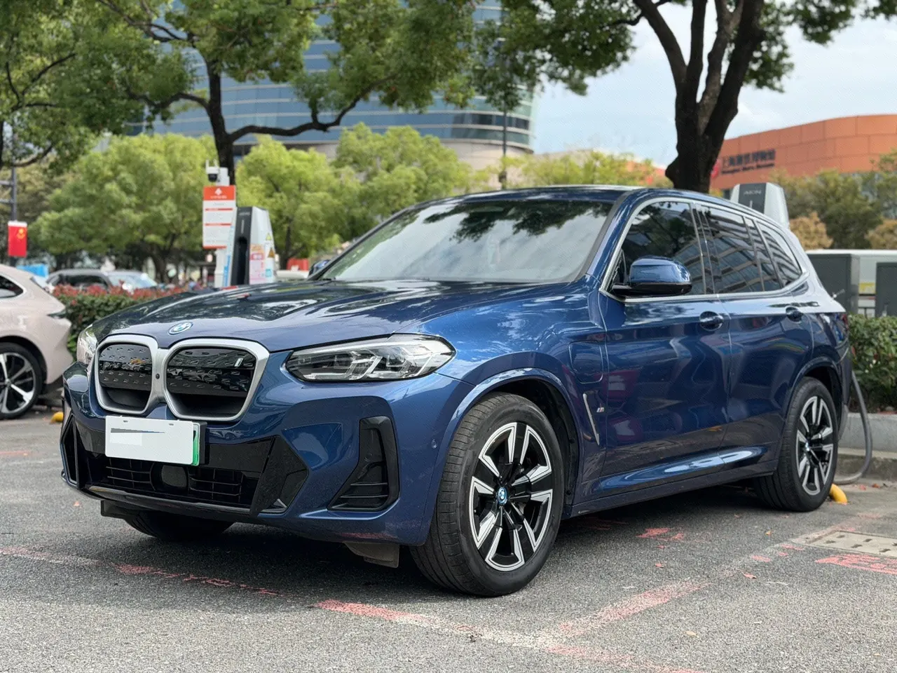 BMW 2023 iX3 leading automatic - View 1
