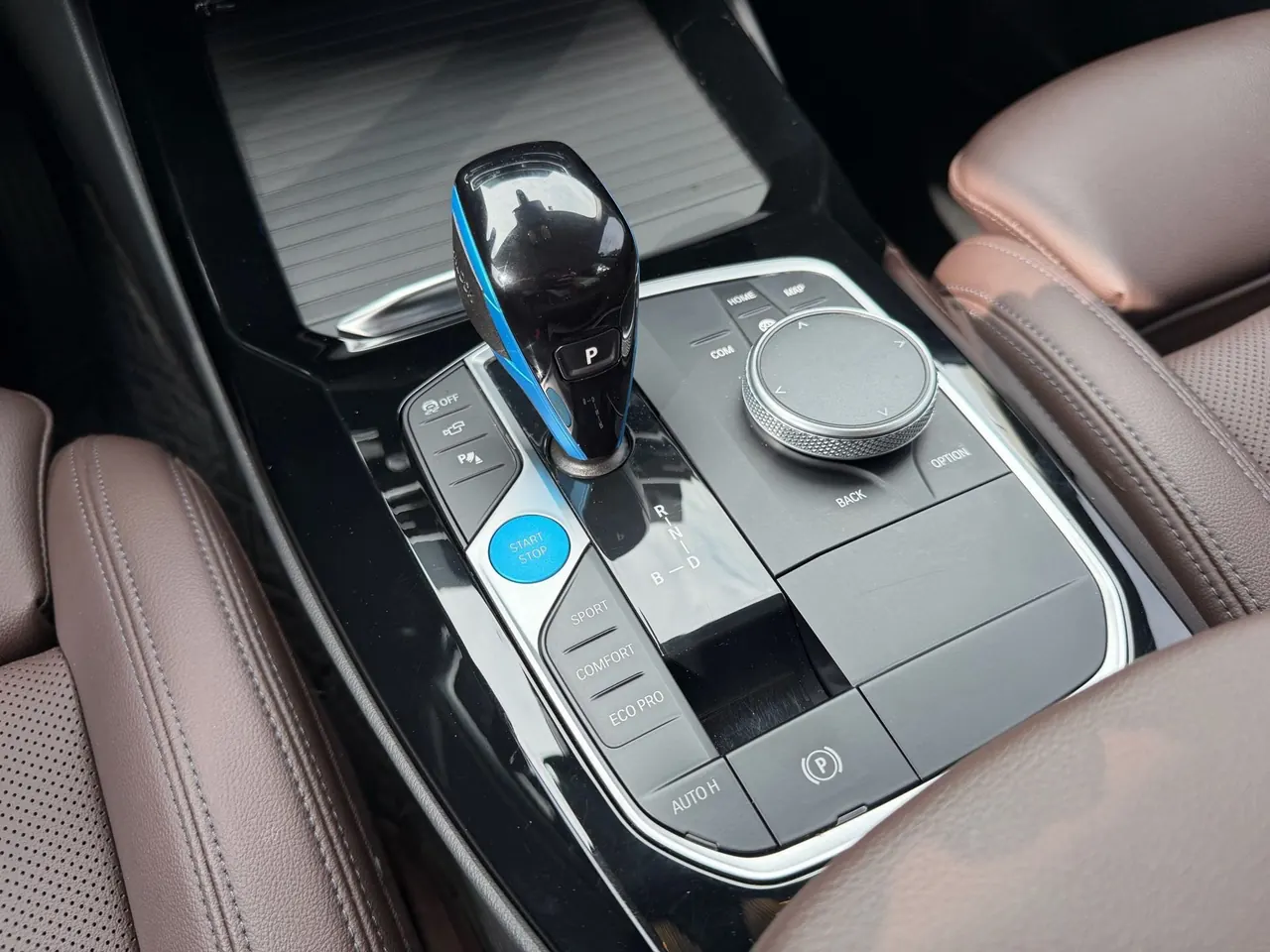 BMW 2023 iX3 leading automatic 11